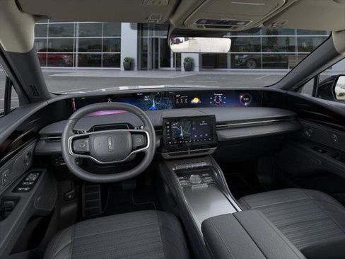 New 2026 Lincoln Nautilus Reserve image 9