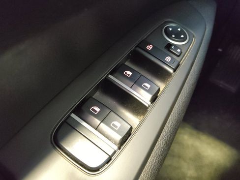 Used 2023 Kia Forte LXS w/ LXS Technology Package FWD image 27