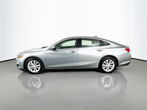Used 2025 Chevrolet Malibu LT image 8