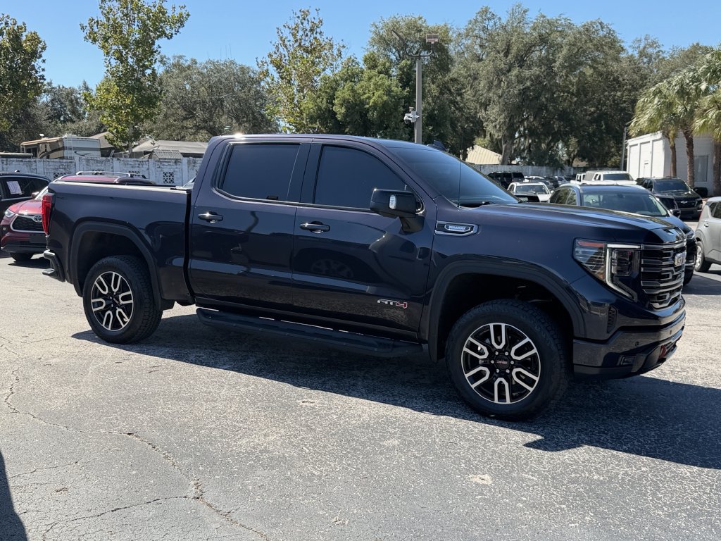 Used 2025 GMC Sierra 1500 AT4 w/ AT4 Premium Package AWD/4WD image 1