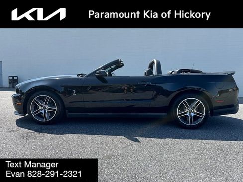 Used 2010 Ford Mustang Shelby GT500 RWD image 12