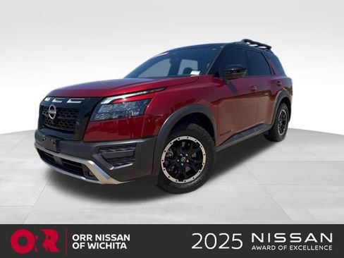 Used 2025 Nissan Pathfinder Rock Creek AWD/4WD image 1