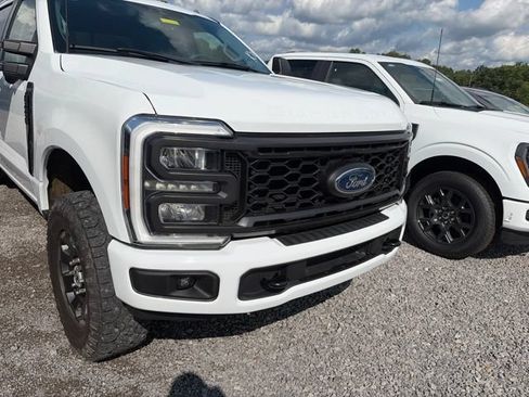 Used 2023 Ford F250 XLT w/ Tremor Off-Road Package AWD/4WD image 2