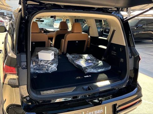New 2026 INFINITI QX80 Luxe image 45