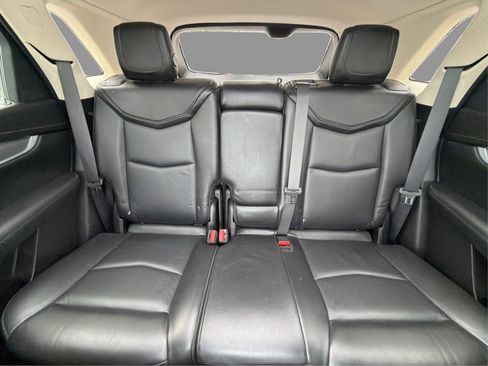 Used 2018 Cadillac XT5 Luxury w/ Driver Awareness Package AWD/4WD image 38