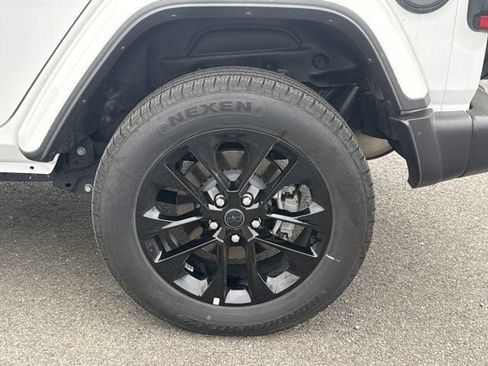 Used 2025 Jeep Wrangler Unlimited Sahara w/ Safety Group image 21