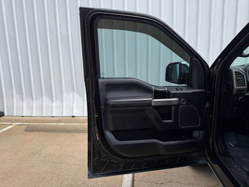 Used 2019 Ford F150 Platinum w/ Equipment Group 701A Luxury AWD/4WD image 20