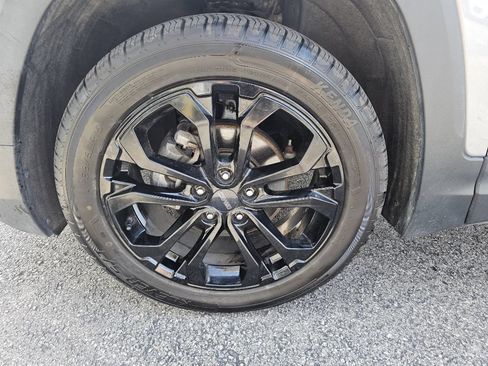 Used 2019 GMC Terrain SLE w/ Black Edition AWD/4WD image 14