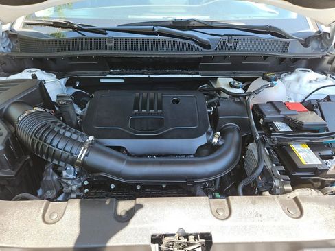 Used 2025 Chevrolet Blazer LT FWD image 23