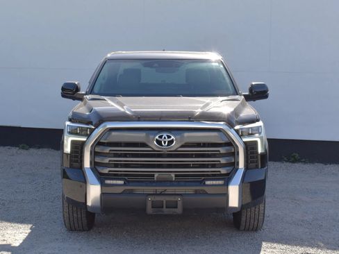 Used 2024 Toyota Tundra Limited AWD/4WD image 41