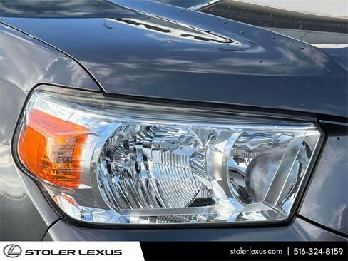 Used 2012 Toyota 4Runner SR5 image 12