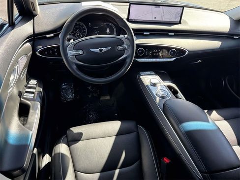 Used 2022 Genesis GV70 2.5T w/ Advanced Package image 7