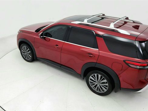 Used 2024 Nissan Pathfinder SL w/ SL Premium Package FWD image 15