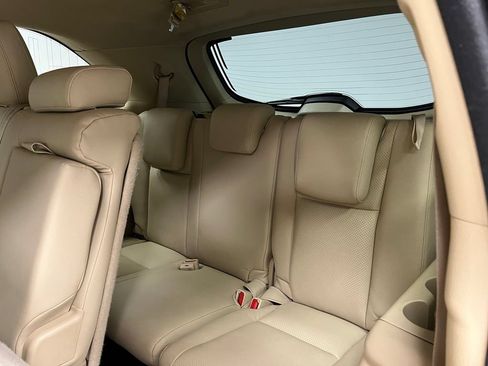 Used 2018 Toyota Highlander Plus w/ Carpet Mat Package (TMS) AWD/4WD image 49