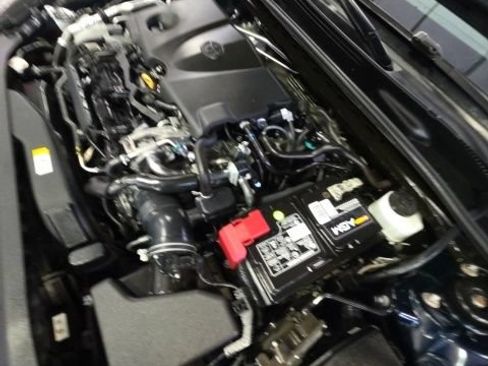 Used 2019 Toyota Camry SE FWD image 28