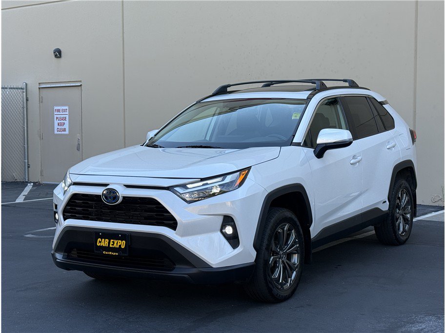 Used 2023 Toyota RAV4 XLE Premium AWD/4WD image 1