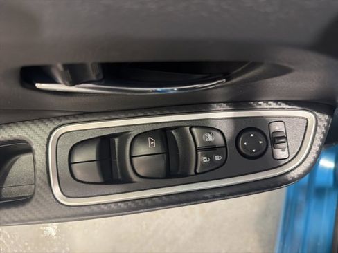 Certified 2025 Nissan Versa SR w/ Trunk Package image 19