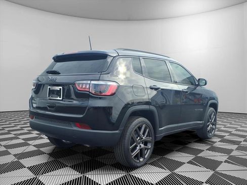 New 2026 Jeep Compass Latitude image 5