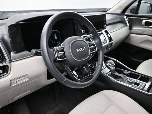 Used 2023 Kia Sorento SX AWD/4WD image 17