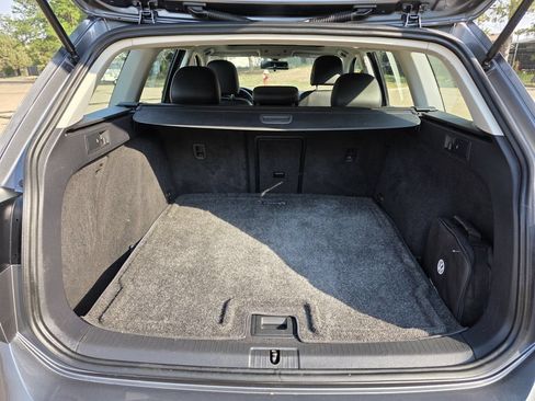 Used 2017 Volkswagen Golf Alltrack SE AWD/4WD image 18