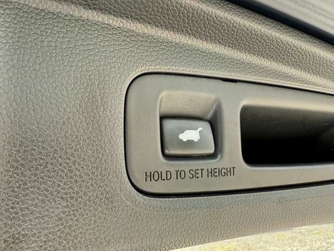 Used 2023 Honda CR-V EX-L image 11