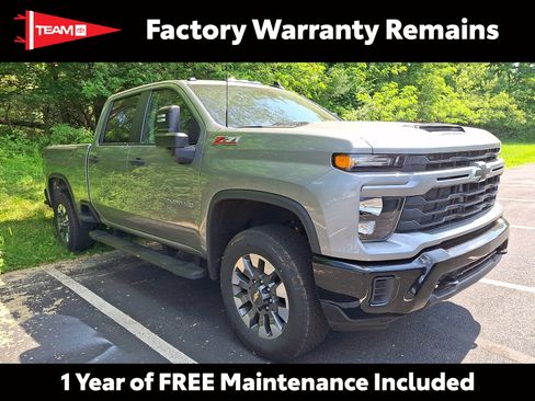Used 2024 Chevrolet Silverado 2500 Custom w/ Custom Value Package AWD/4WD image 1