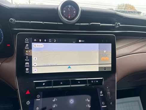 Used 2023 Maserati Grecale GT image 25