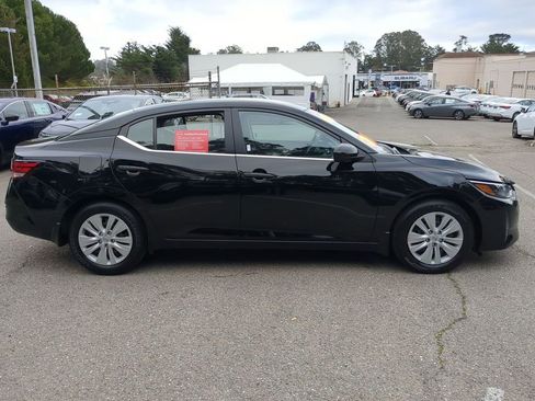 Certified 2025 Nissan Sentra S image 4