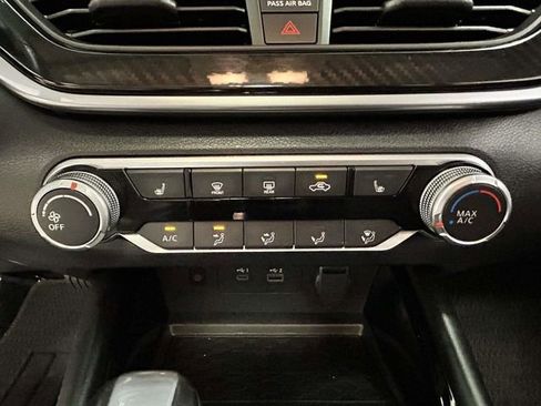 Used 2023 Nissan Altima 2.5 SR w/ SR Premium Package FWD image 21