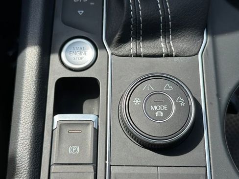 Certified 2023 Volkswagen Atlas SE AWD/4WD image 32