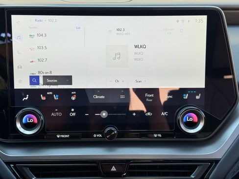 Used 2025 Lexus TX 500h AWD w/ Technology Package image 27
