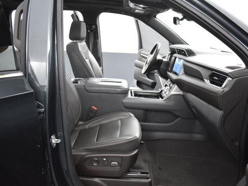 Used 2021 GMC Yukon XL Denali w/ Denali Premium Package AWD/4WD image 34