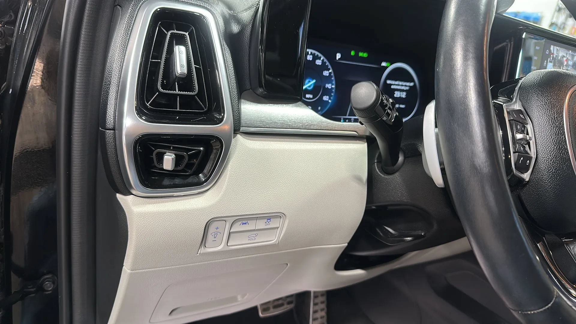 Used 2023 Kia Sorento SX Prestige AWD/4WD image 31