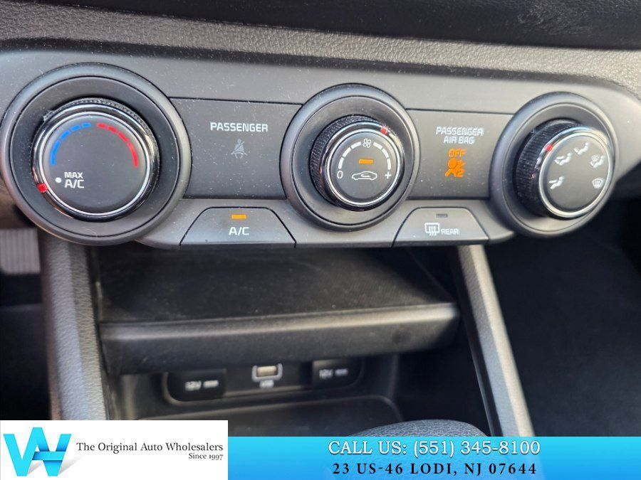 Used 2023 Kia Forte LXS w/ LXS Technology Package FWD image 21