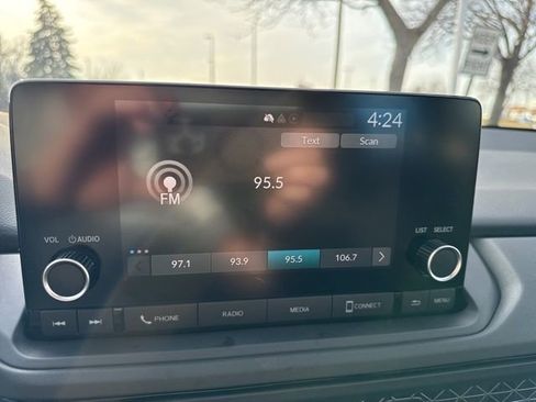 Certified 2024 Honda Accord EX image 25