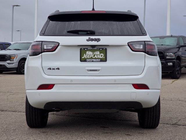 Used 2025 Jeep Compass Limited w/ High Altitude Package AWD/4WD image 26