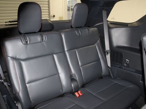 New 2026 Ford Explorer ST-Line w/ ST-Line Street Pack image 34