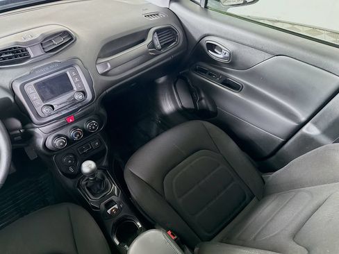 Used 2017 Jeep Renegade Altitude AWD/4WD image 25