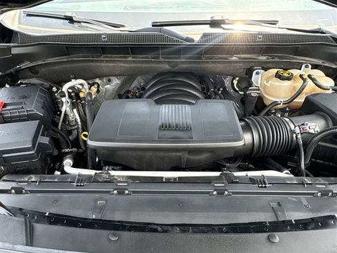 Used 2023 Chevrolet Suburban High Country w/ Advanced Technology Package AWD/4WD image 30