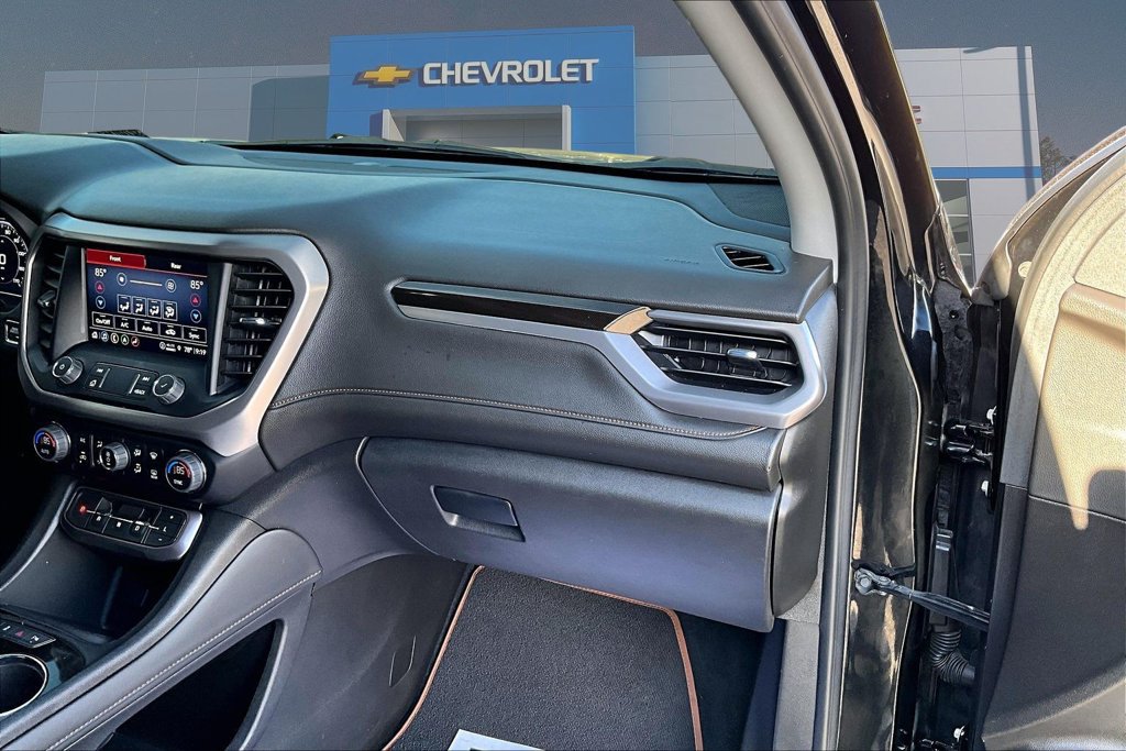 Used 2023 GMC Acadia AT4 w/ Technology Package AWD/4WD image 30