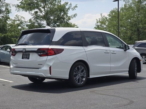 Used 2025 Honda Odyssey Touring image 20