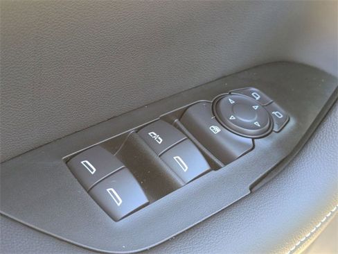 New 2026 Chevrolet Blazer LT image 9