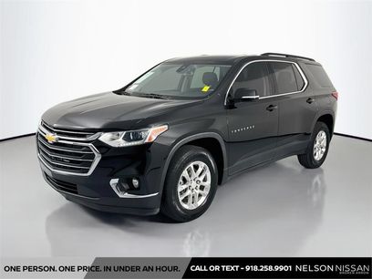 Used 2021 Chevrolet Traverse LT