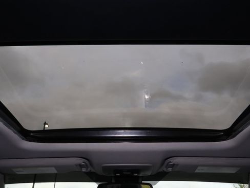 Used 2023 Toyota Camry XSE w/ Navigation Package image 11