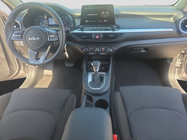 Used 2024 Kia Forte LXS w/ LXS Technology Package FWD image 9