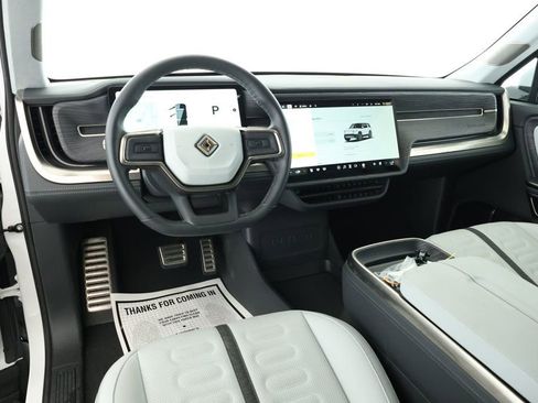 Used 2024 Rivian R1S Adventure image 11