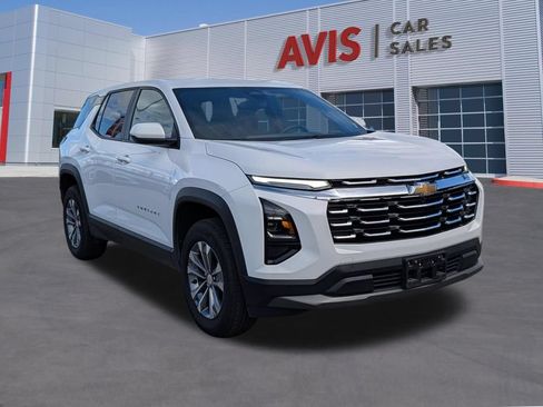 Used 2025 Chevrolet Equinox LT AWD/4WD image 3