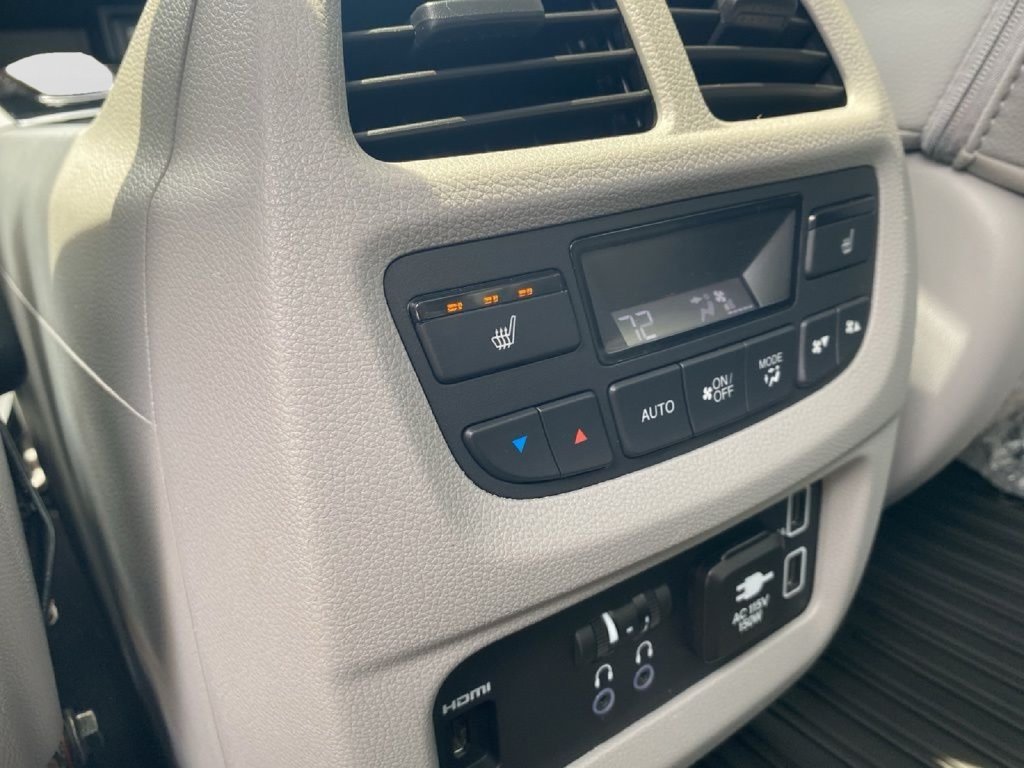 Used 2022 Honda Pilot Elite image 22