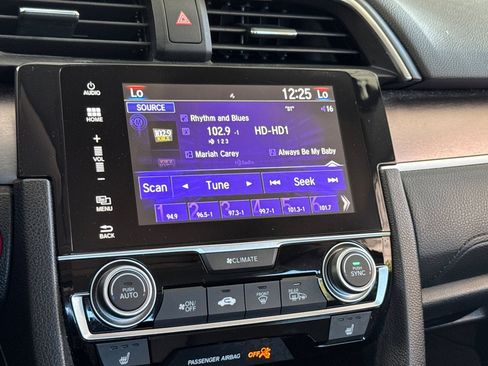 Used 2017 Honda Civic EX-T image 22