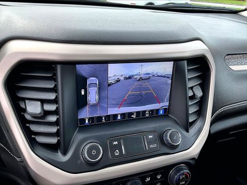 Used 2023 GMC Acadia Denali w/ Denali Ultimate Package AWD/4WD image 19